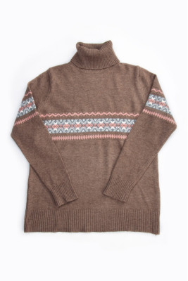 Светр жіночий